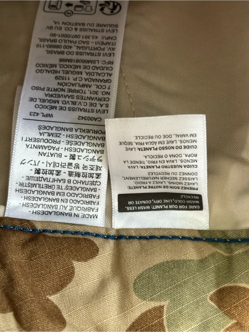Levi's Men's Camo Cargo Pants in Brown and Tan